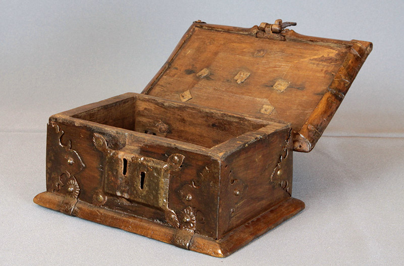 Small chest