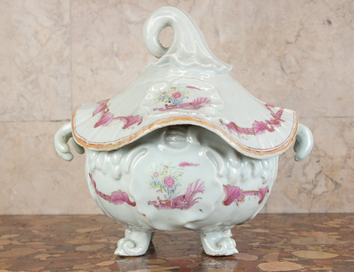 terrina chapeau chinois